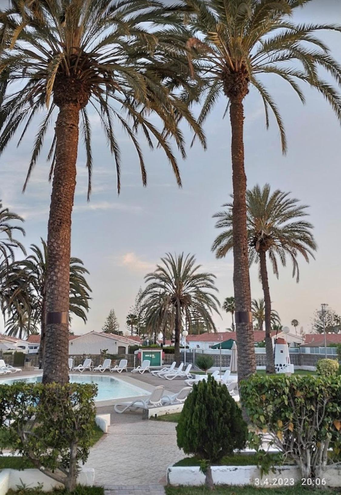Buzzstays: 1-Bed Bungalow, Garden, Near Yumbo & Beach Maspalomas  Buitenkant foto