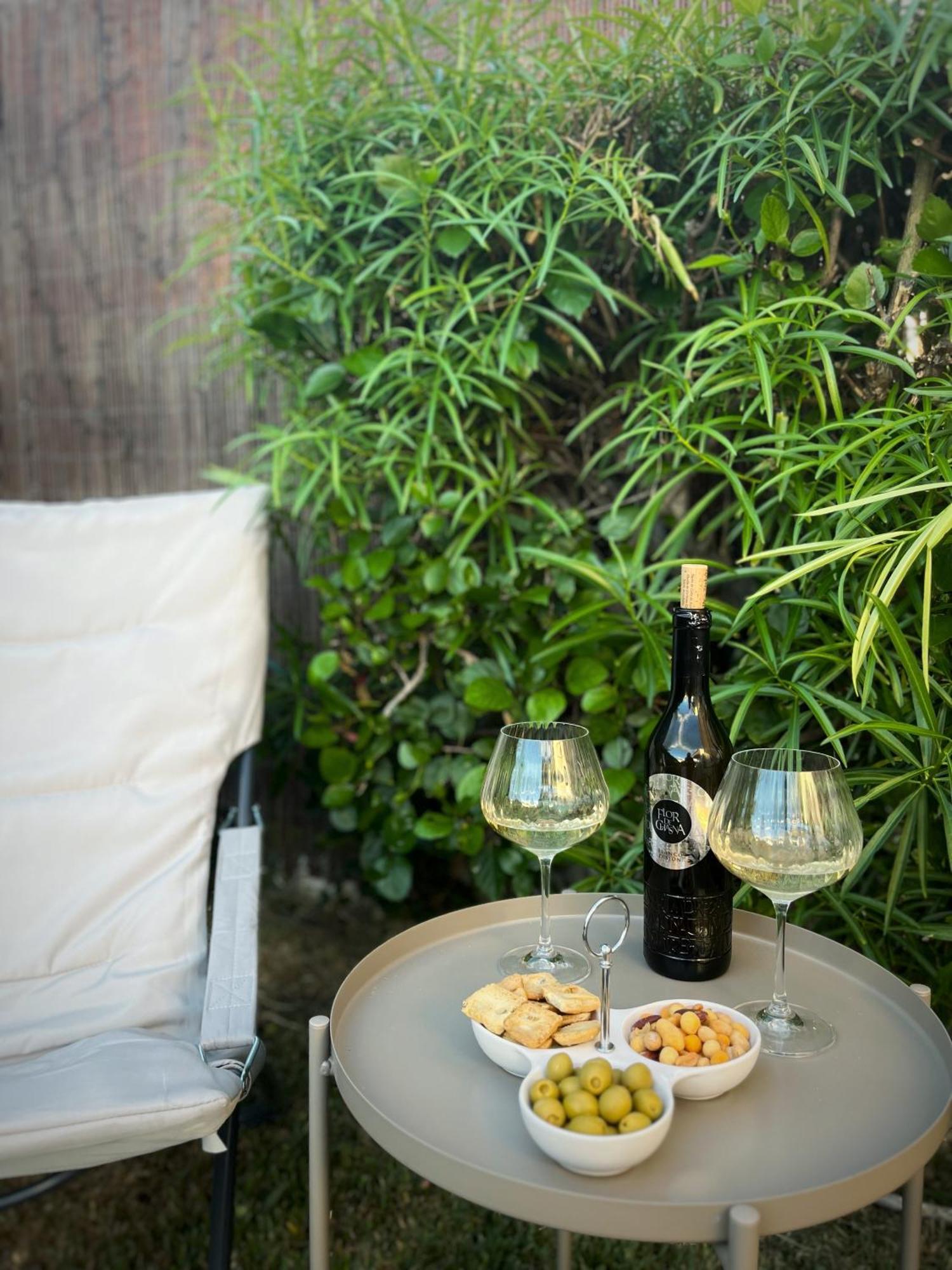 Buzzstays: 1-Bed Bungalow, Garden, Near Yumbo & Beach Maspalomas  Buitenkant foto