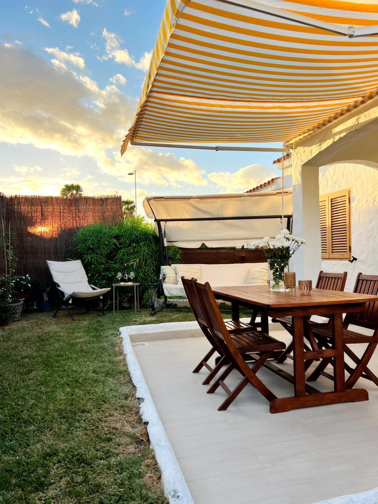 Buzzstays: 1-Bed Bungalow, Garden, Near Yumbo & Beach Maspalomas  Buitenkant foto