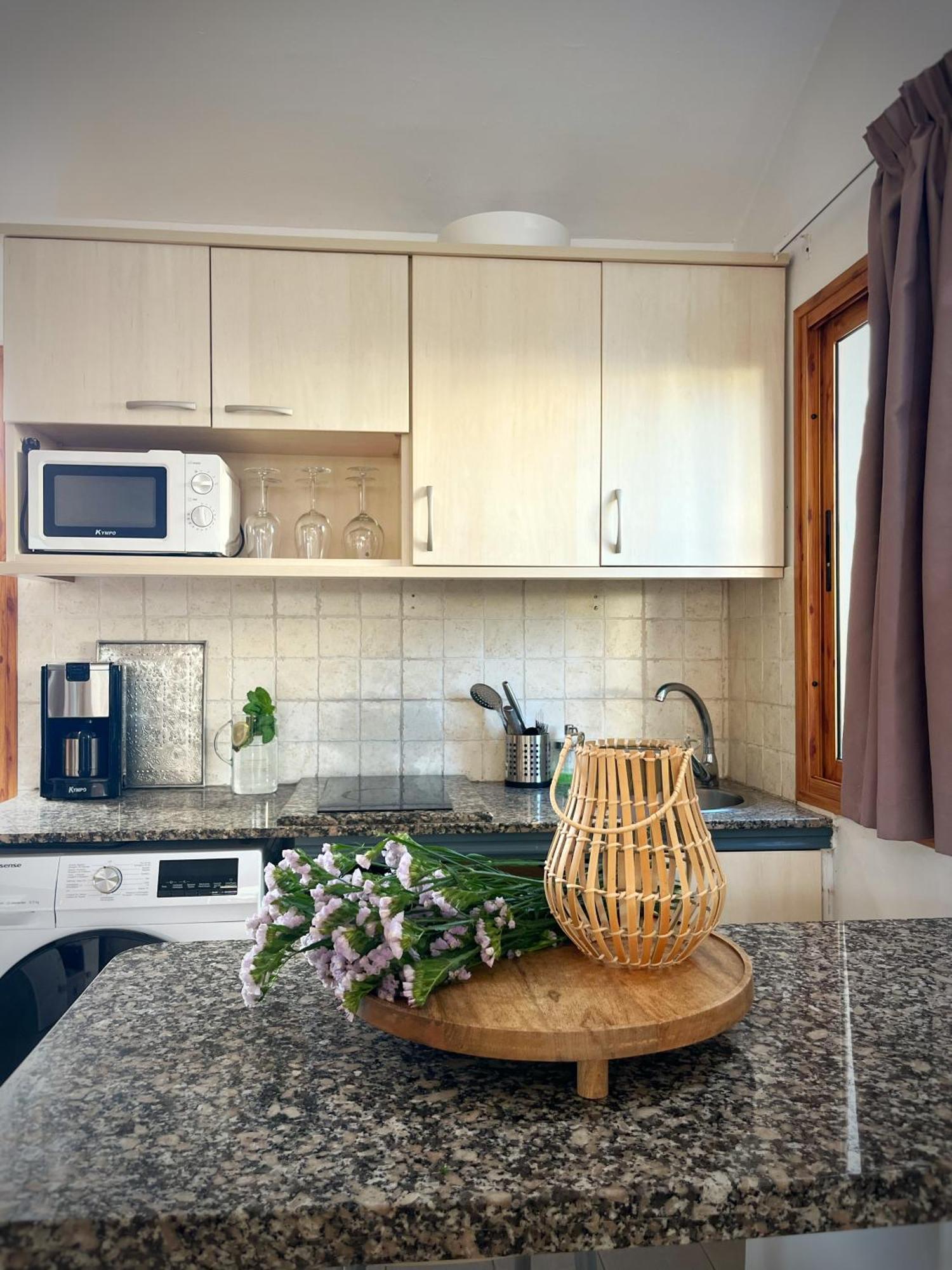 Buzzstays: 1-Bed Bungalow, Garden, Near Yumbo & Beach Maspalomas  Buitenkant foto